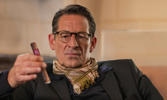 Auf eine Zigarre mit Max Tidof